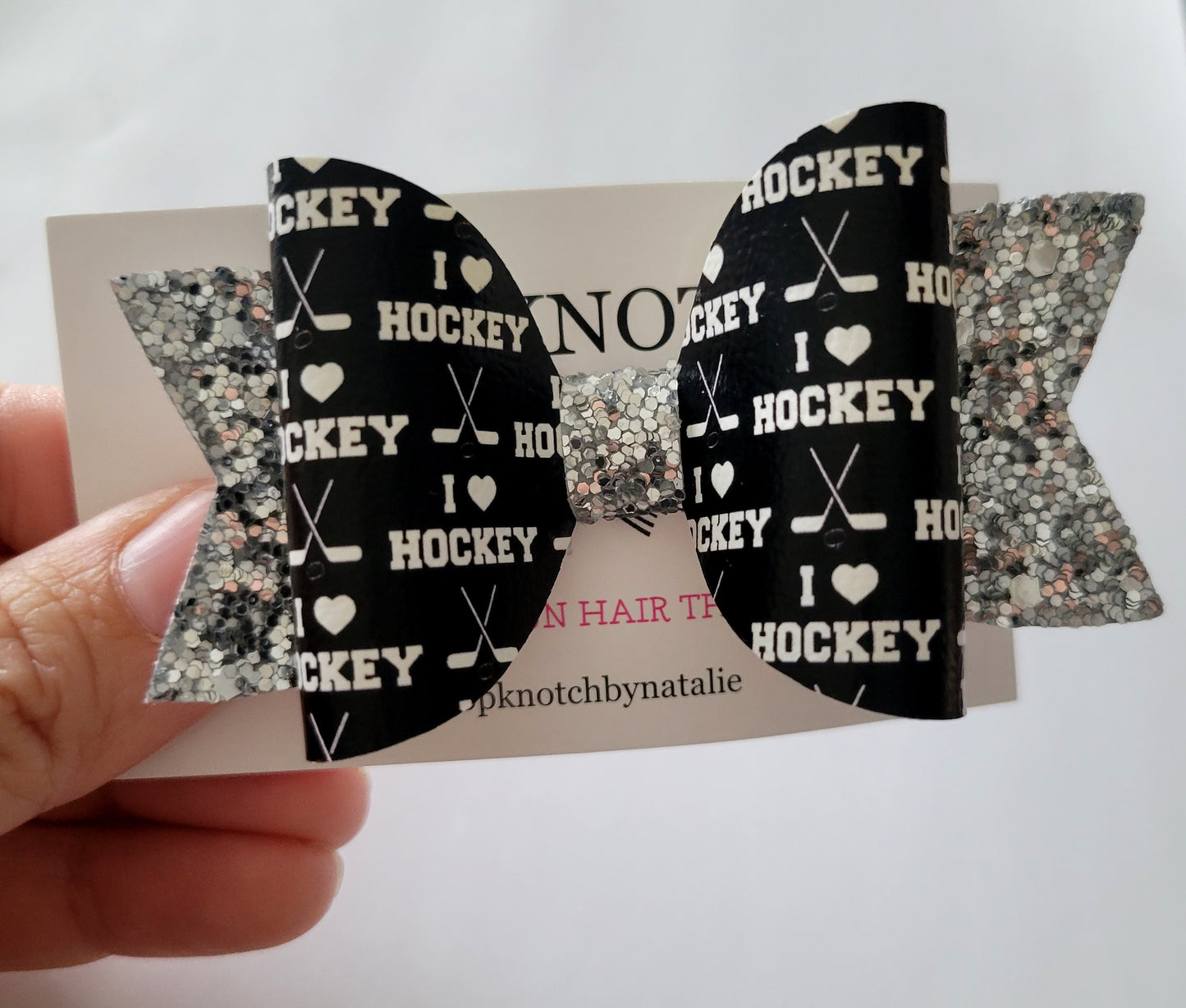 HOCKEY - I ❤️ Hockey, faux leather bow, clip